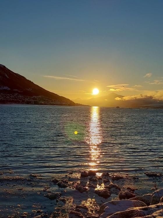 Sun in Tromsø.jpg